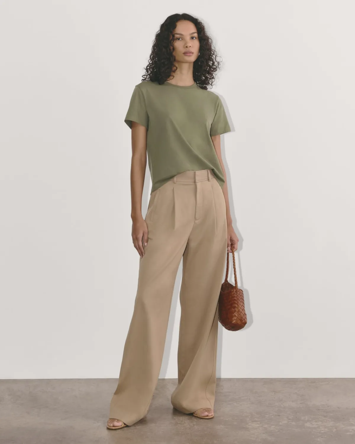 Everlane Tees|Short Sleeve Tees*The Box-Cut Tee in Essential Cotton