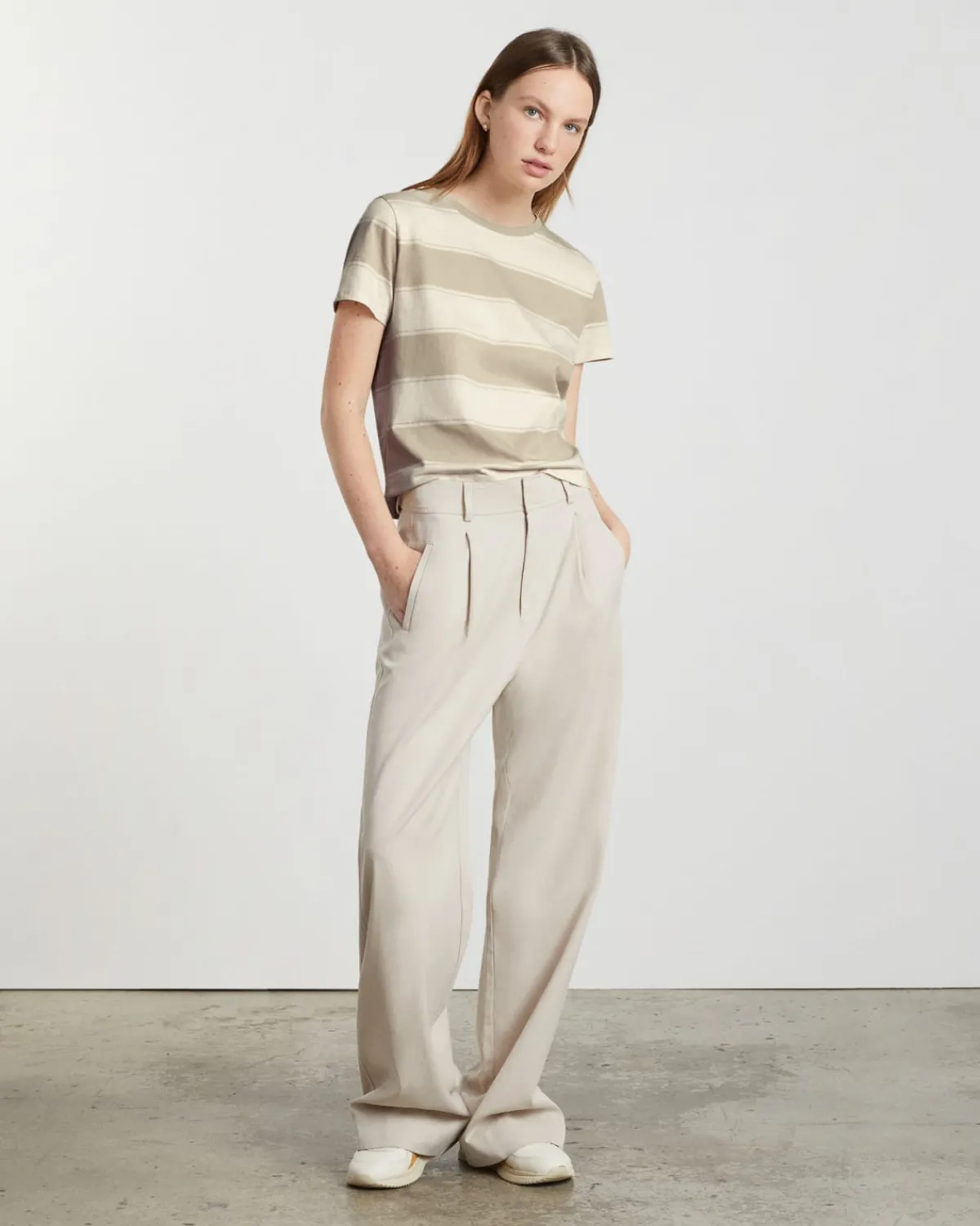 Everlane Tees|Short Sleeve Tees*The Box-Cut Tee in Essential Cotton