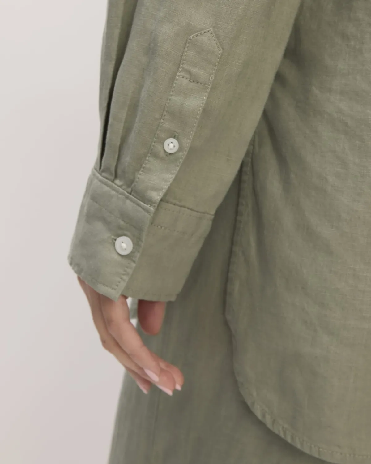 Everlane Tops*The Boyfriend Shirt in Linen