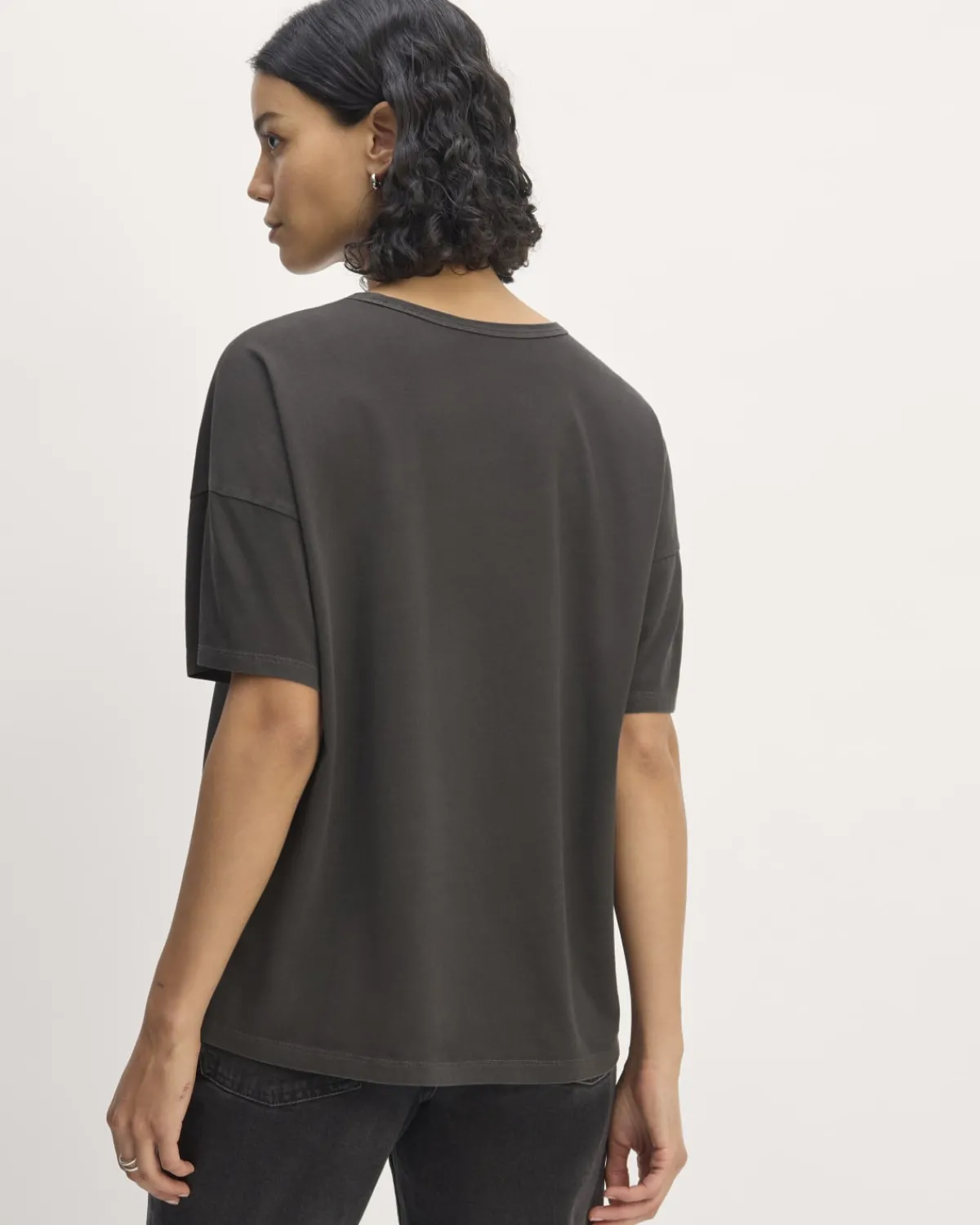 Everlane Tees|Short Sleeve Tees*The Boyfriend Tee in Essential Cotton