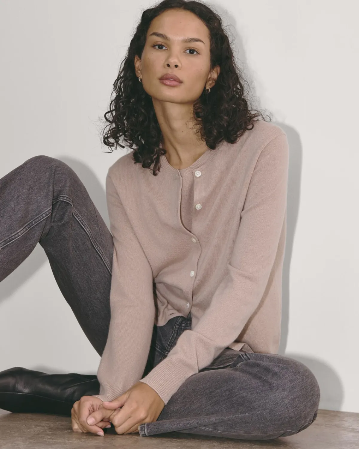 Everlane Sweaters|Crew Sweaters*The Classic Cardigan in Cashmere