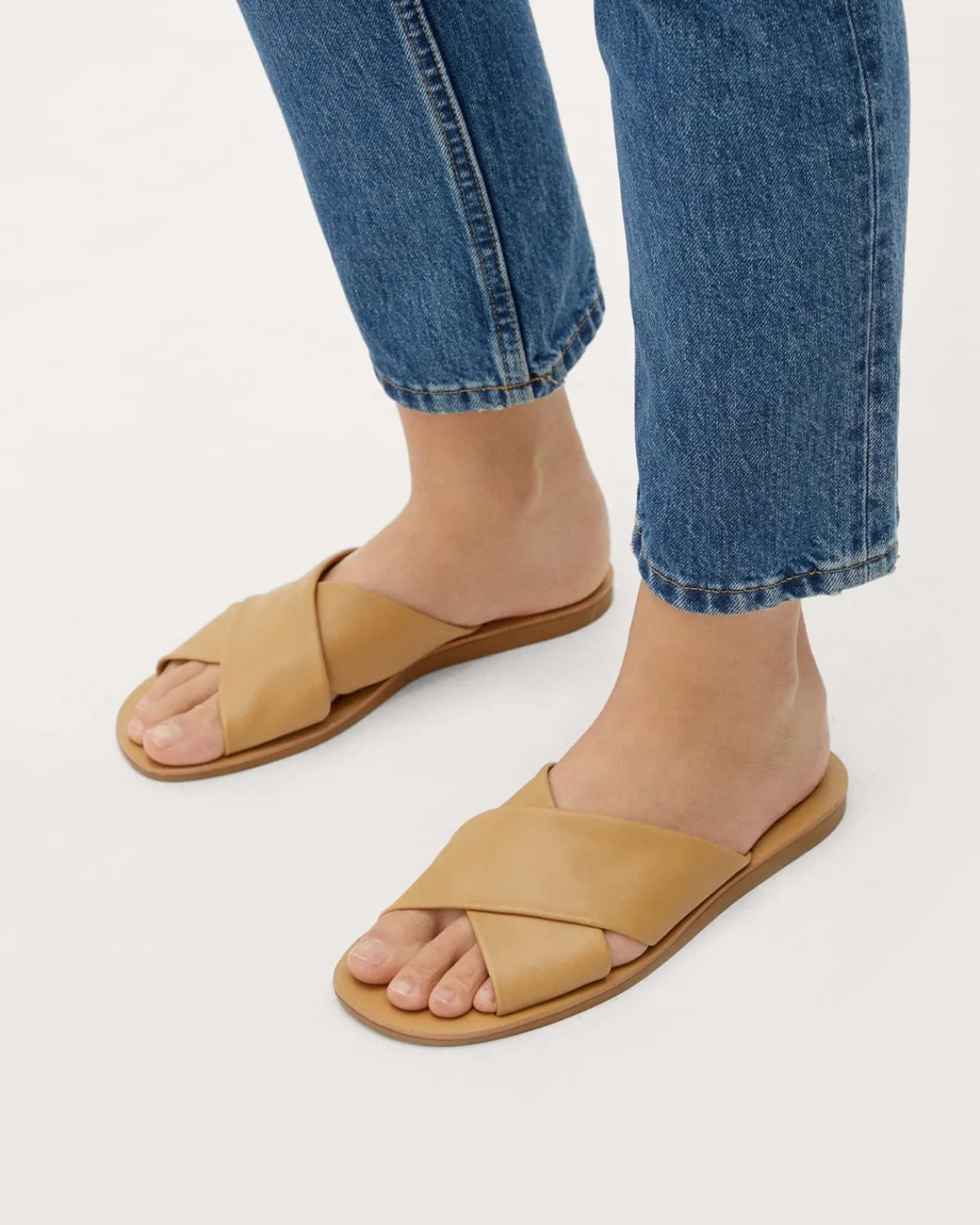 Everlane Shoes|Sandals*The Day Crossover Sandal