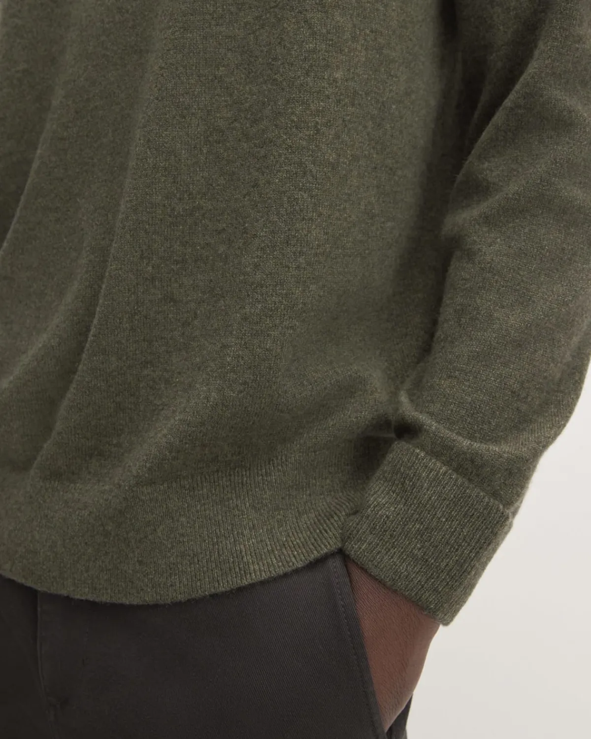 Everlane Sweaters|Turtleneck Sweaters*The Grade-A Cashmere Crew Heather Scarab Green