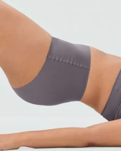 Everlane Intimates*The Invisible High-Rise Hipster