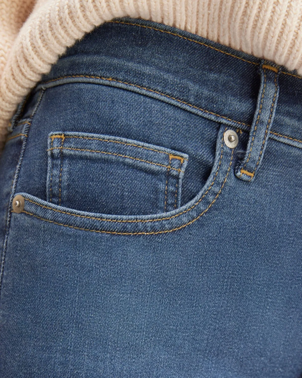 Everlane Jeans|High-Rise Jeans*The Kick Bootcut Jean