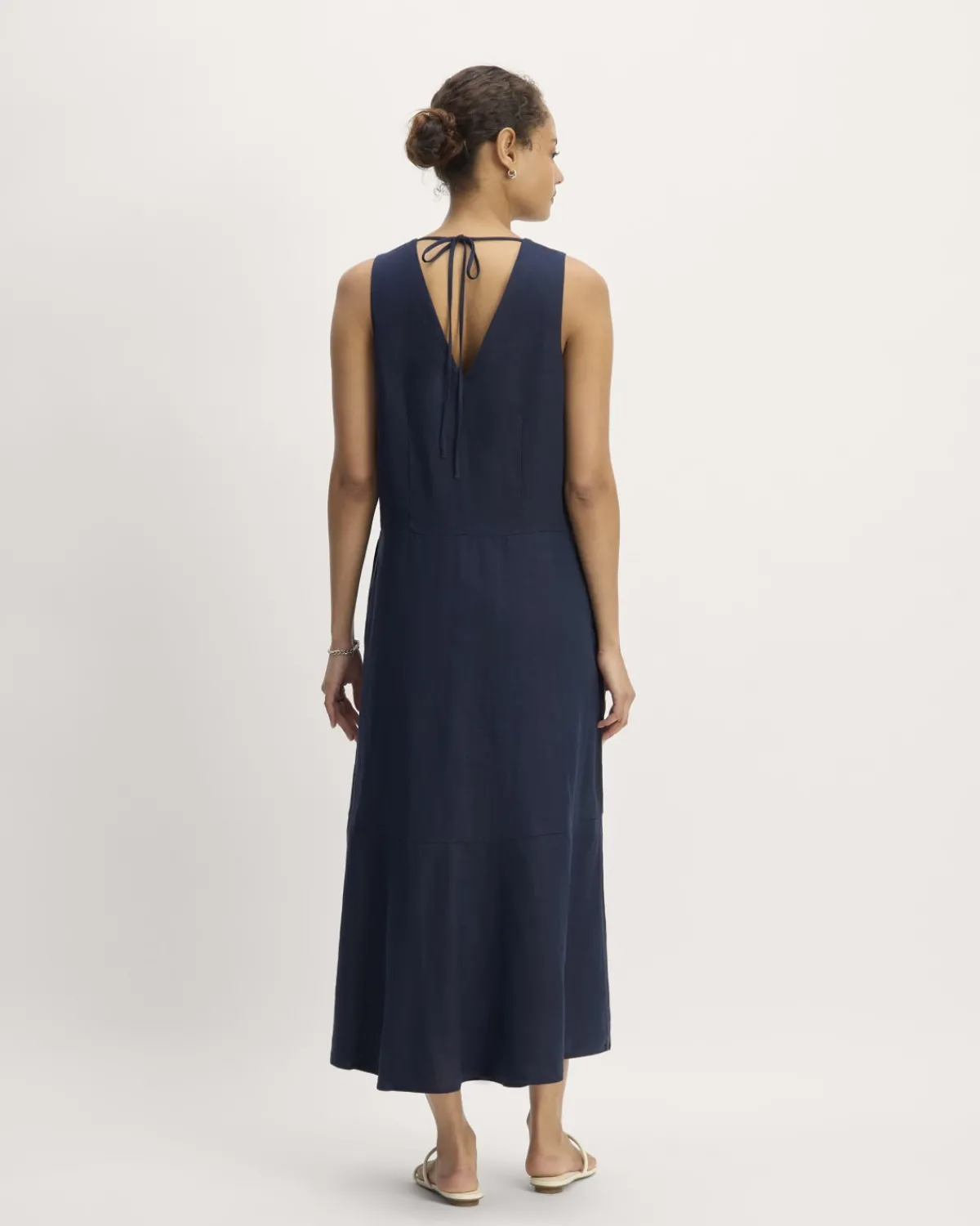Everlane Dresses*The Linen V-Neck Maxi Dress