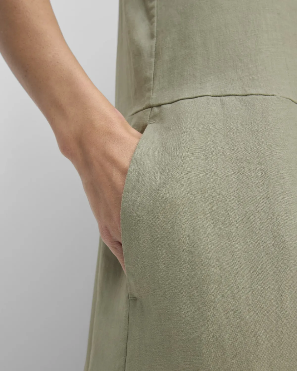 Everlane Dresses*The Linen V-Neck Maxi Dress