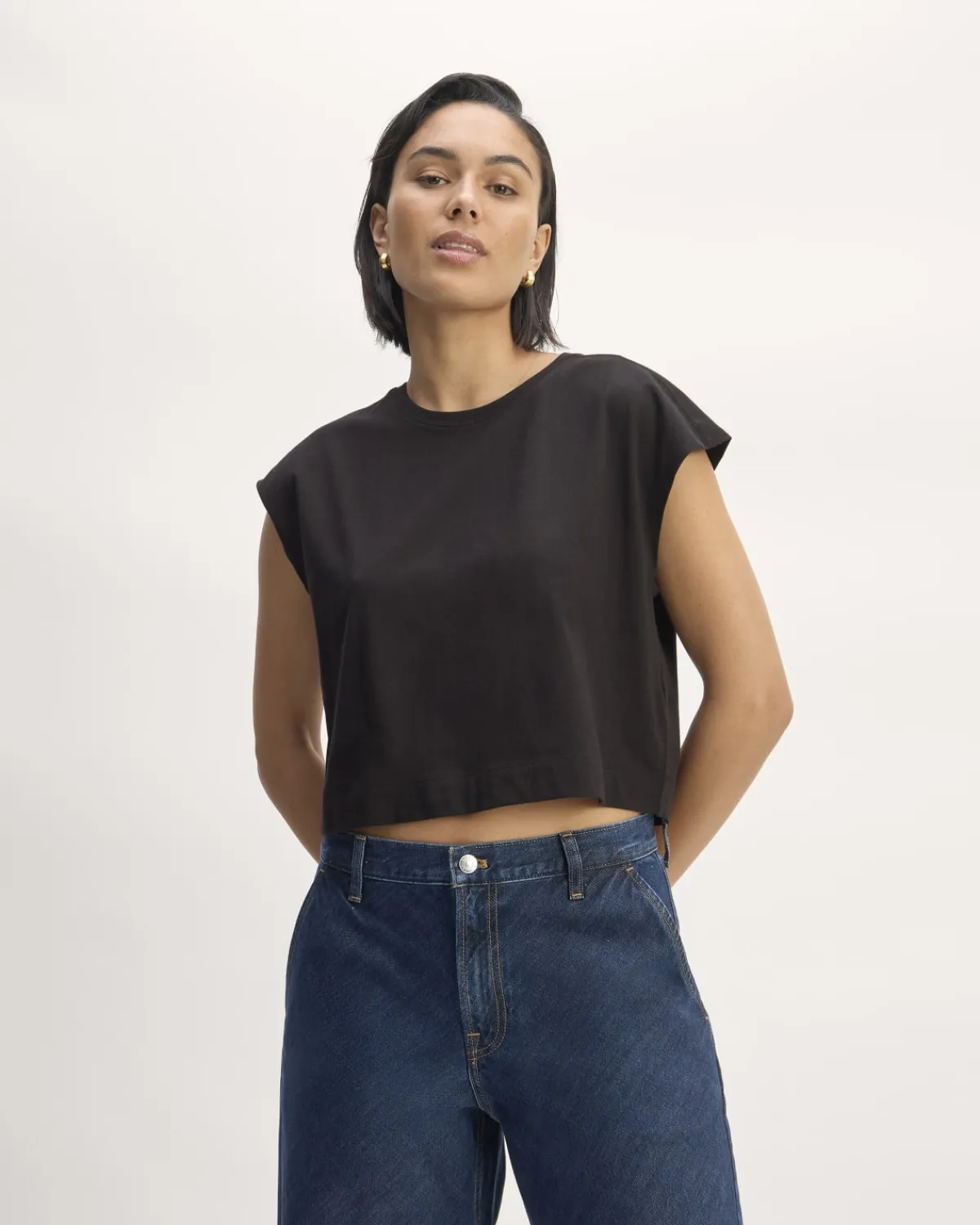 Everlane Tees|Short Sleeve Tees*The Muscle Cropped Tee in Essential Cotton