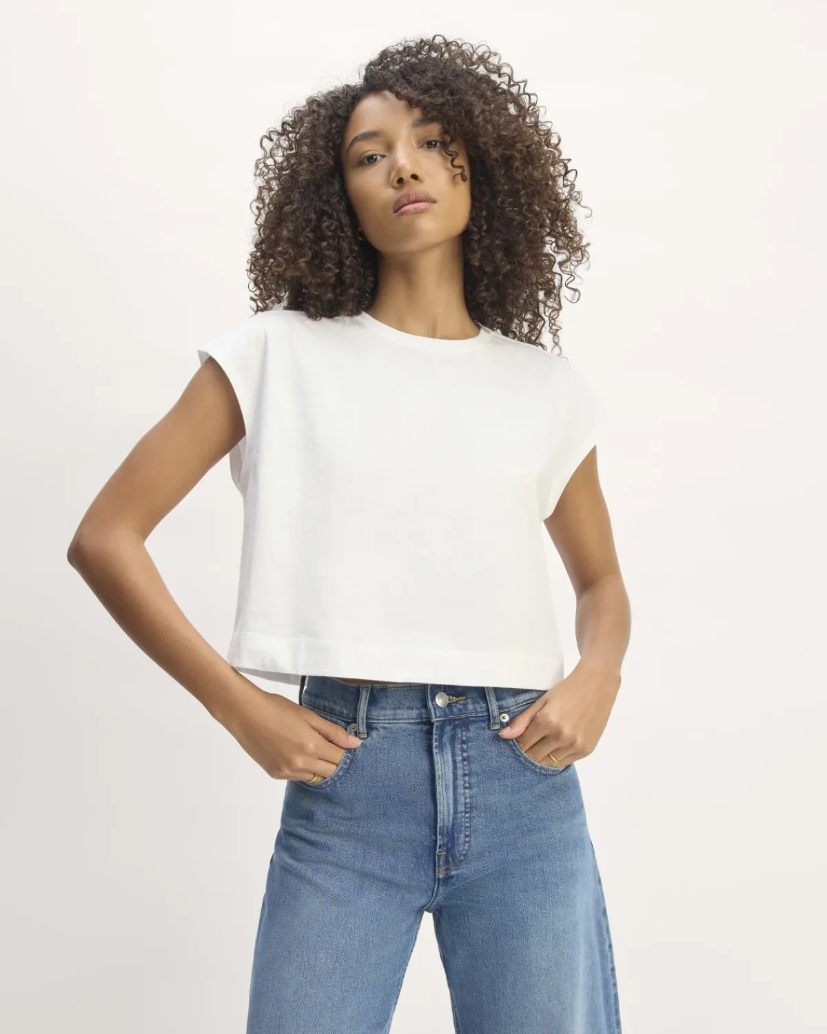 Everlane Tees|Short Sleeve Tees*The Muscle Cropped Tee in Essential Cotton