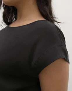 Everlane Tops*The Muscle Top in Butterlite