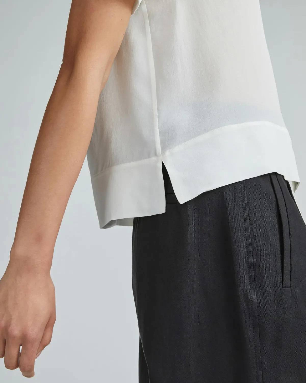 Everlane Tops*The Notch Shirt in Washable Silk