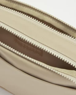 Everlane Bags*The Recycled Nylon Camera Bag