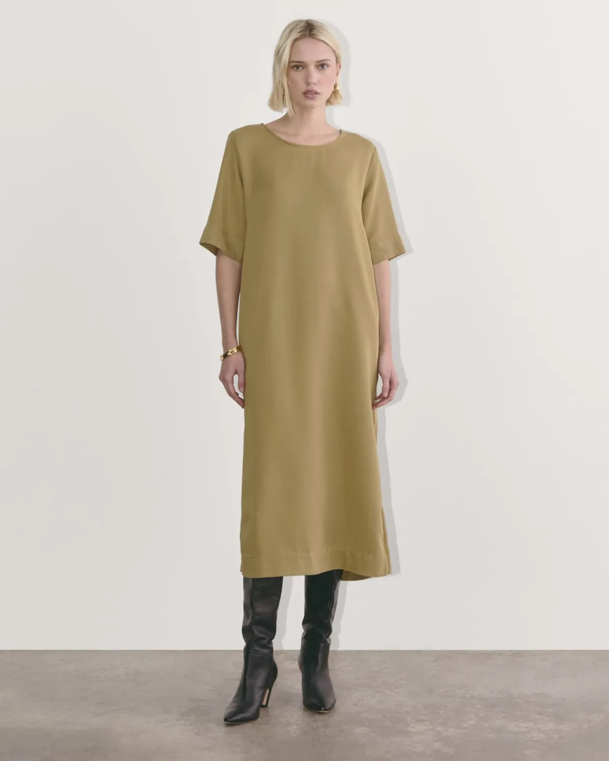Everlane Dresses*The Relaxed T-Shirt Dress in Buttersoft