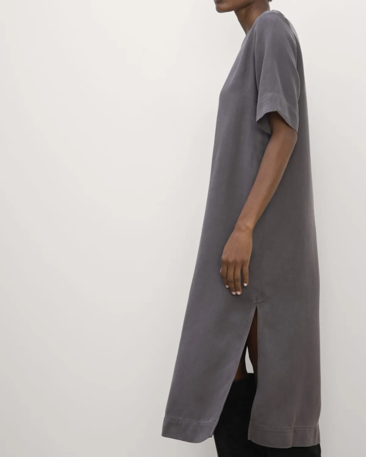 Everlane Dresses*The Relaxed T-Shirt Dress in Buttersoft