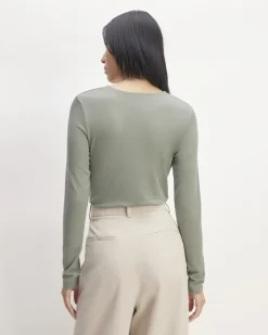 Everlane Tops*The Ruched V-Neck Tee in Butterluxe
