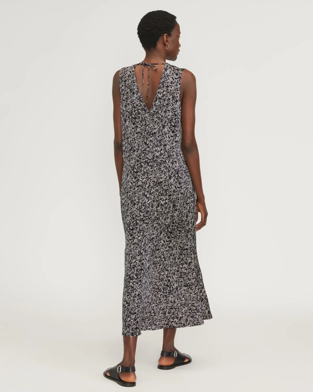 Everlane Dresses*The Satin V-Neck Maxi Dress