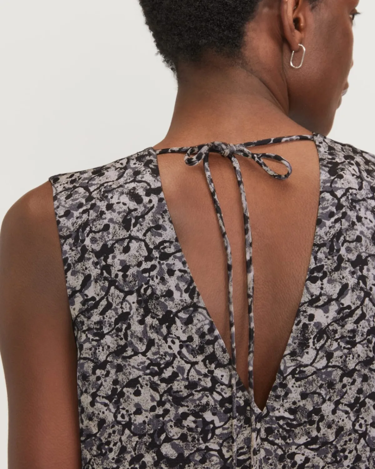 Everlane Dresses*The Satin V-Neck Maxi Dress