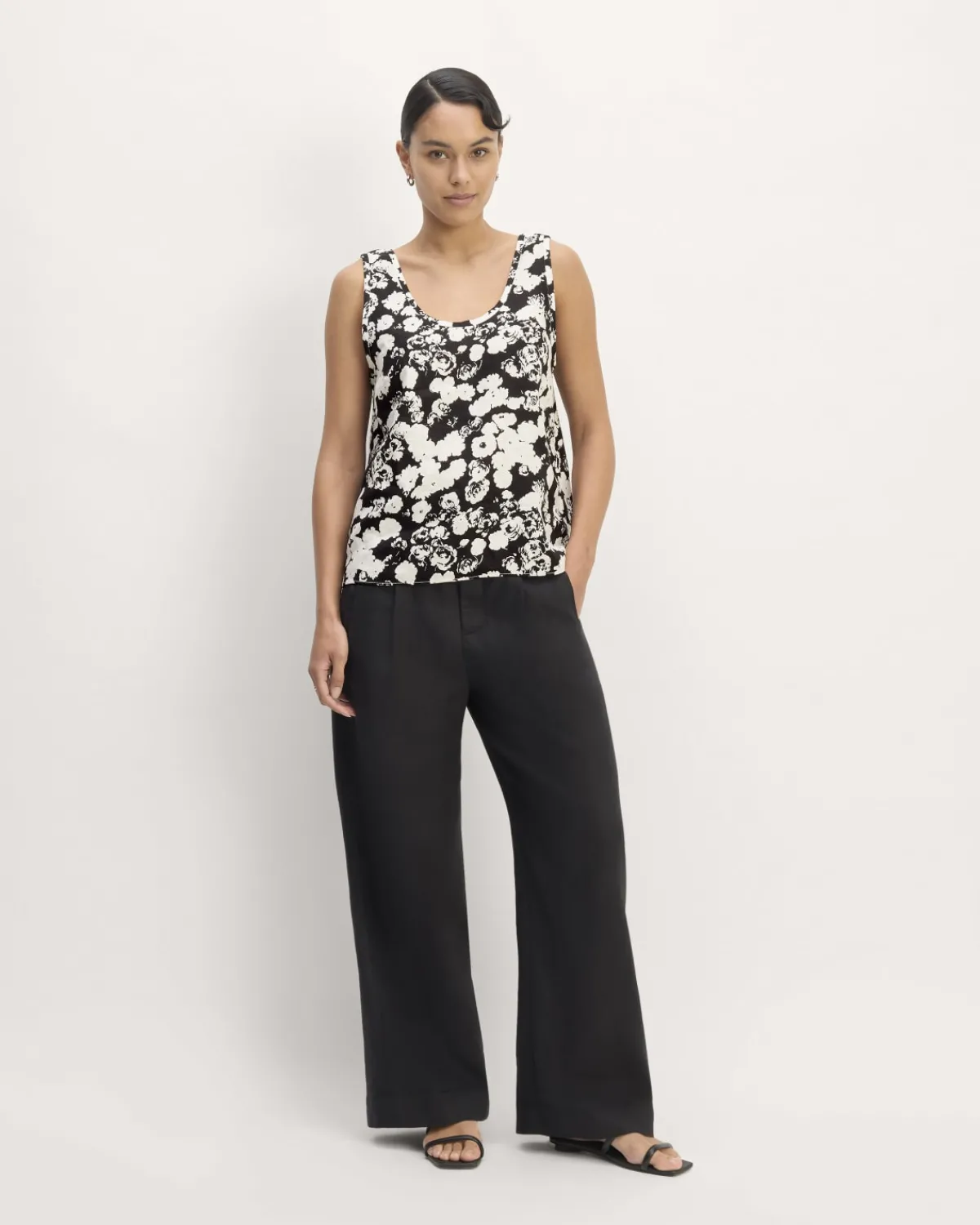 Everlane Tops*The Scoop Tank in Linen