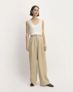 Everlane Tops*The Scoop Tank in Linen