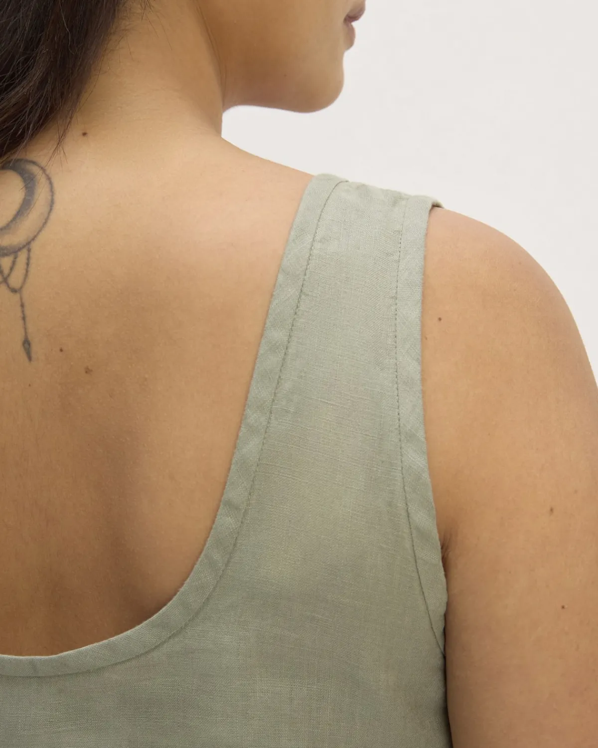 Everlane Tops*The Scoop Tank in Linen