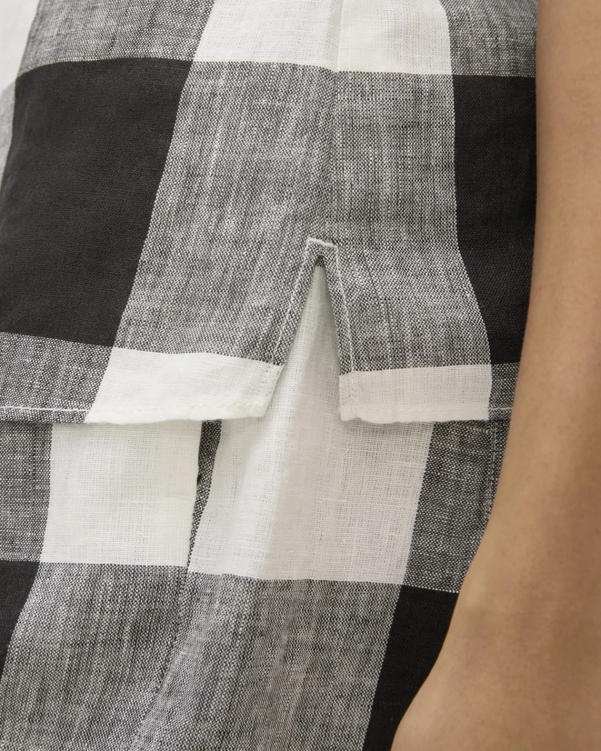 Everlane Tops*The Scoop Tank in Linen