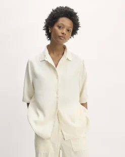 Everlane Tops*The Short-Sleeve Shirt in Butterlite
