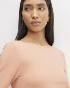 Everlane Tees|Long Sleeve Tees*The Supima® Form Scoop-Back Tee Blush Pink